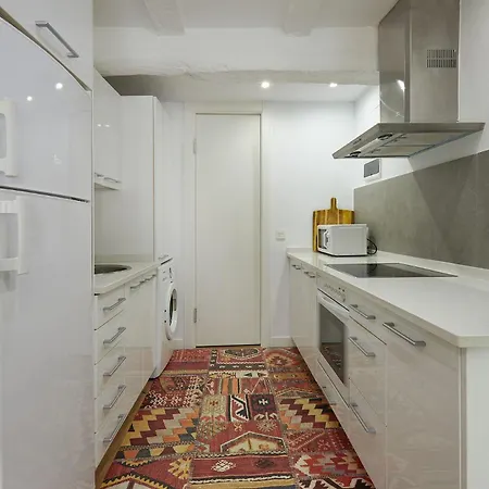 The Collection - Zoe Apartment